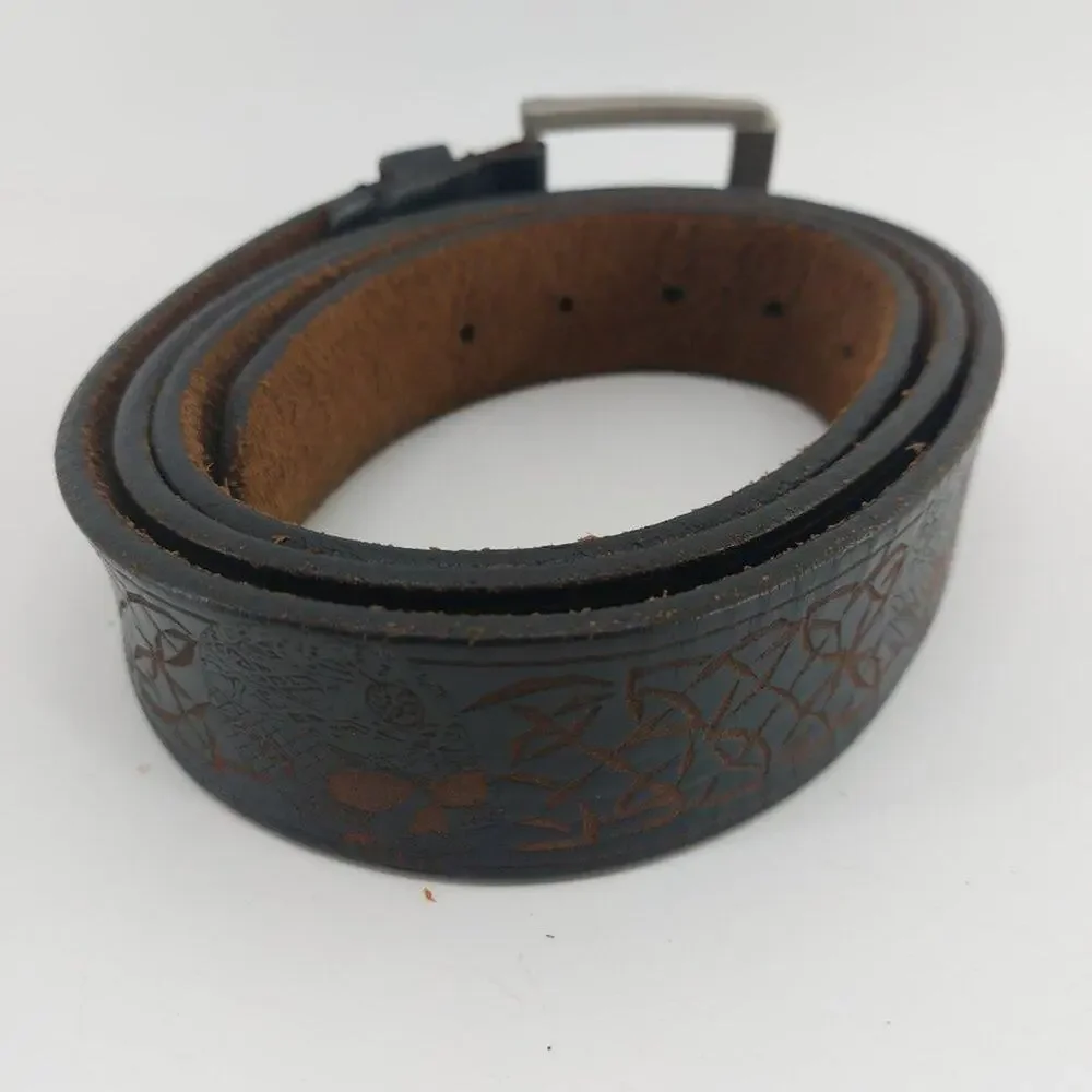 Men's Brown Leather Belt Skulls Embossed Size 46 Silver Tone Single Prong Buckle